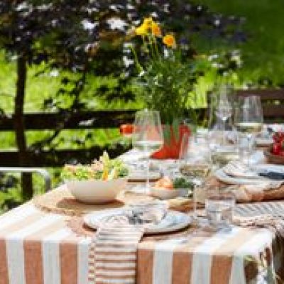 Amber Cora 100% Linen Tablecloth