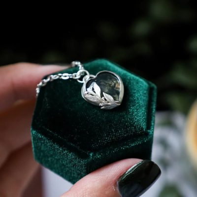 Vesta necklace