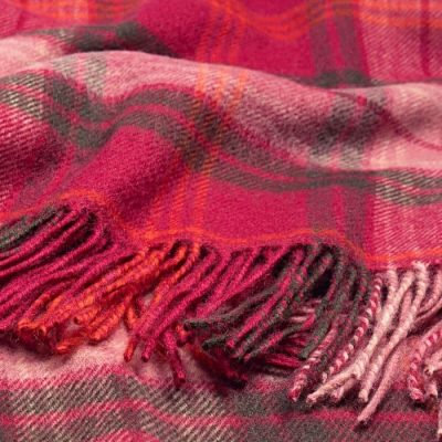 Lochcarron Hunting Rose Tartan Lambswool Blanket
