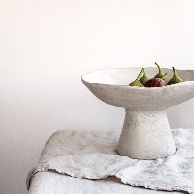 Pedestal Bowl in pebble glaze